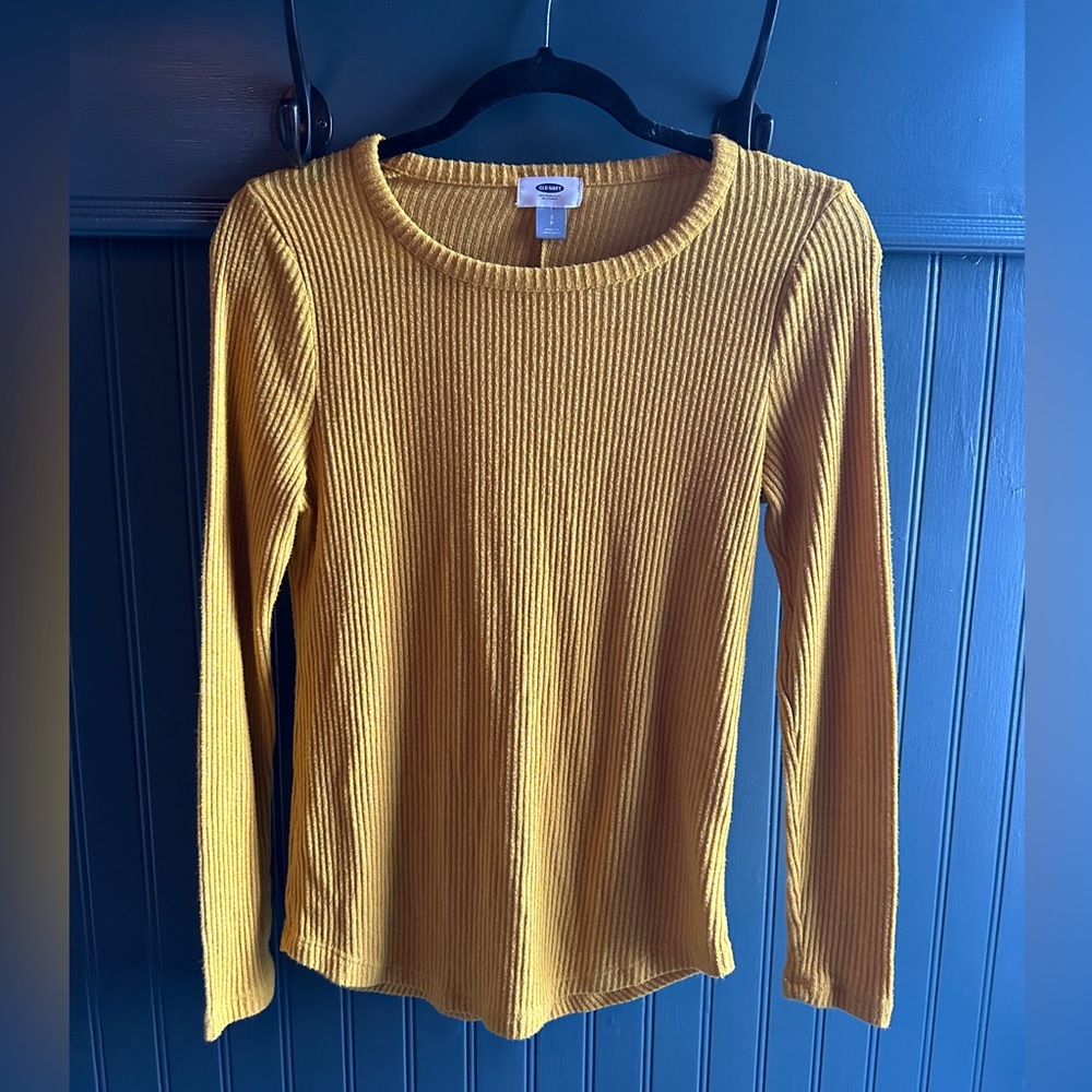 Old Navy Mustard Ribbed Knit Top